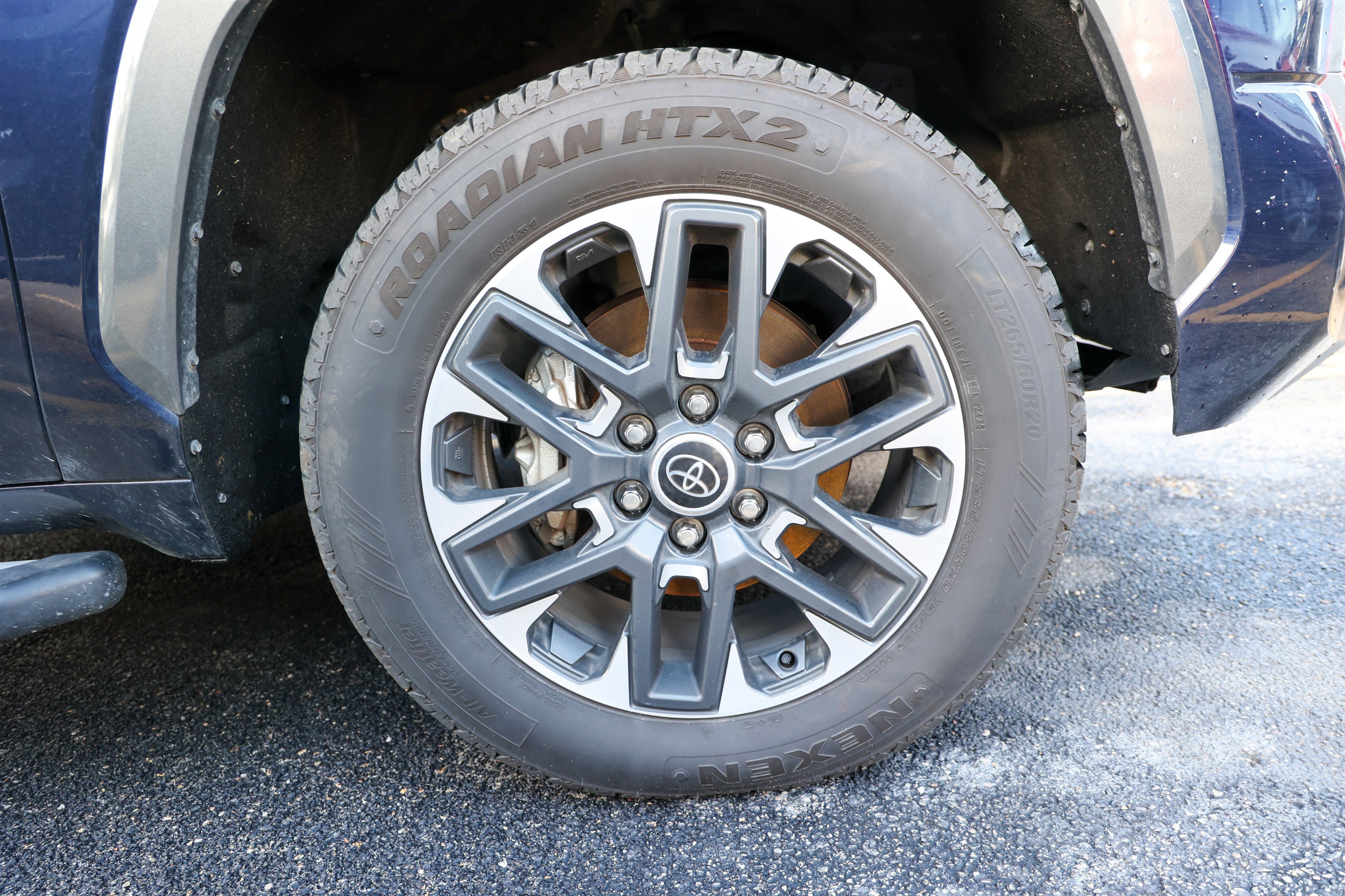 Used 2022 Toyota Tundra Limited w/ Power Package RWD image 12