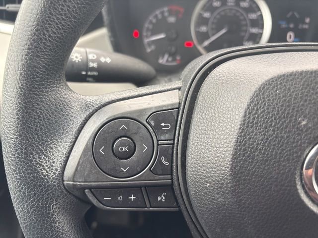 Used 2021 Toyota Corolla LE w/ Carpet Mat Package (TMS) image 17