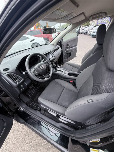 Used 2019 Honda HR-V LX image 25