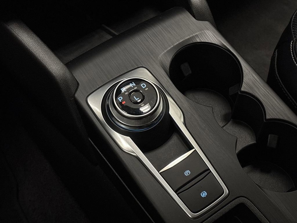 Used 2024 Ford Escape Platinum image 48