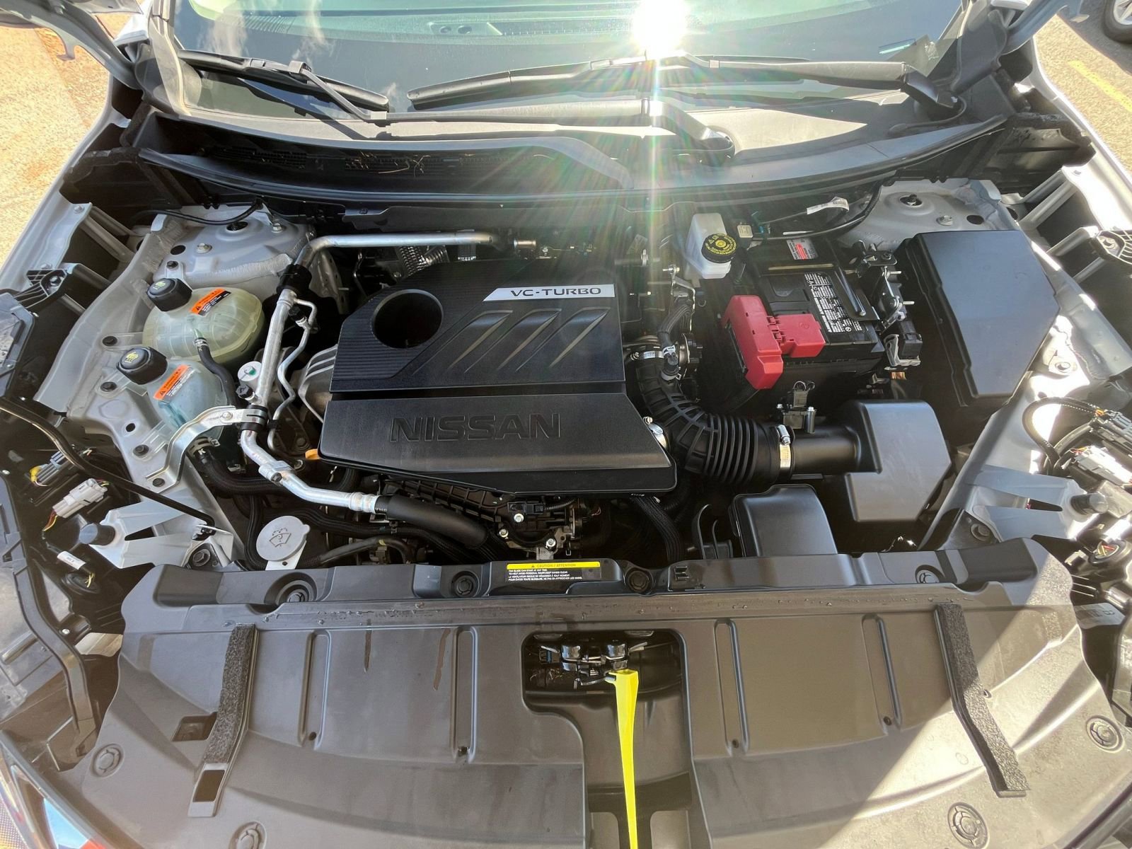 Used 2025 Nissan Rogue SV image 34