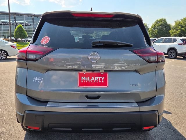 New 2026 Nissan Rogue SV AWD/4WD image 4