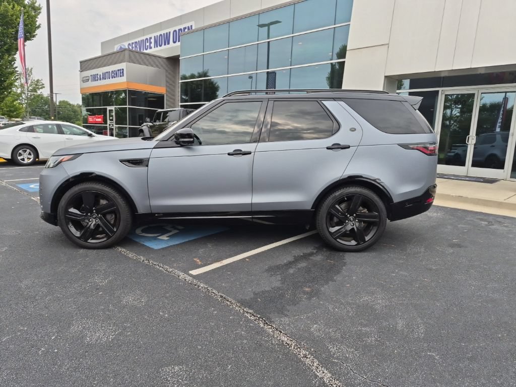 Used 2021 Land Rover Discovery S R-Dynamic AWD/4WD image 10