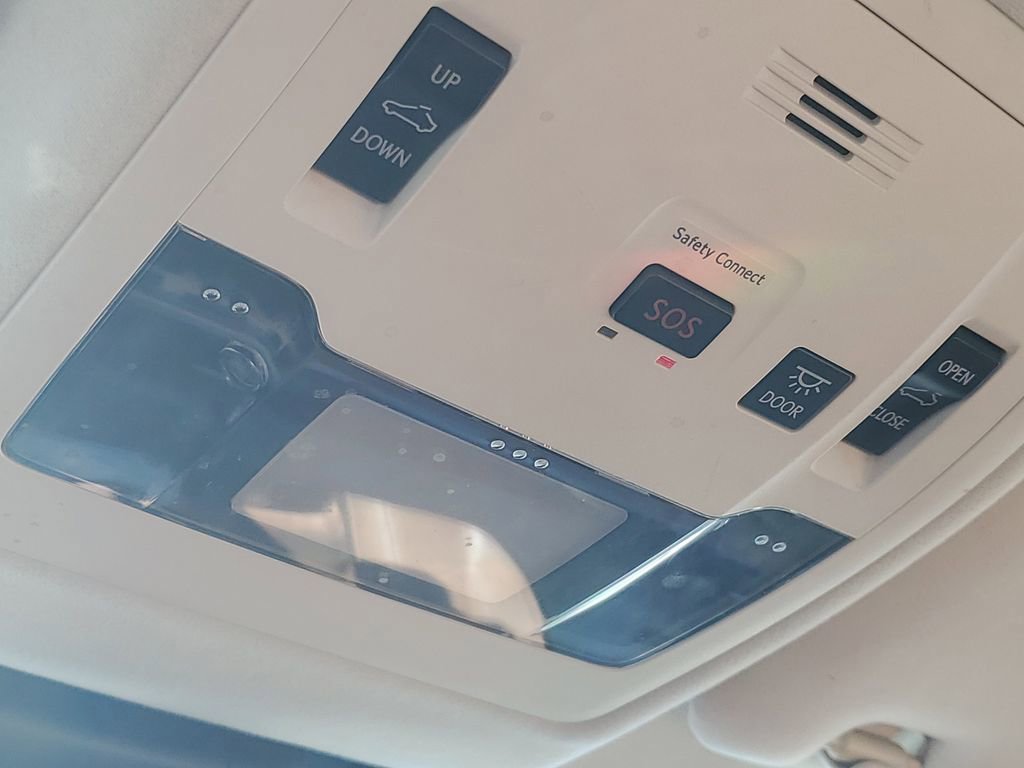Used 2016 Lexus ES 350 w/ Navigation System Package image 26