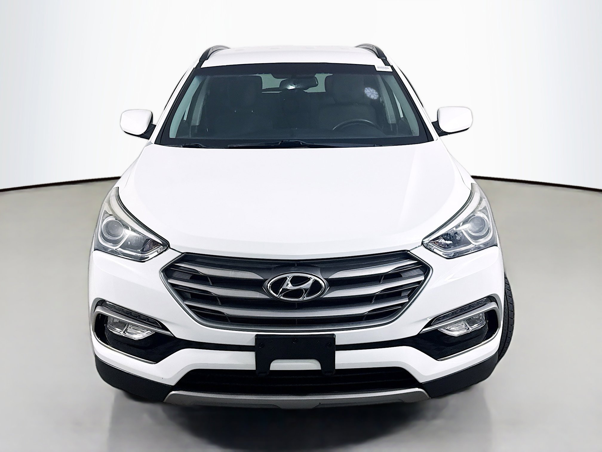 Used 2017 Hyundai Santa Fe Sport image 2