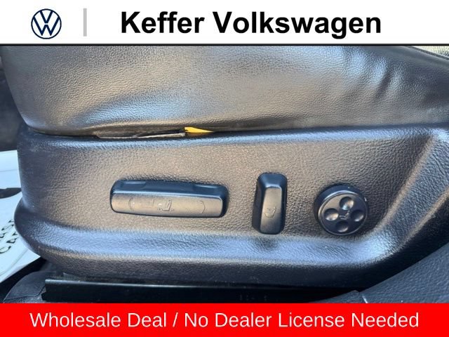 Used 2009 Hyundai Genesis 3.8 w/ Premium Pkg 2 RWD image 13