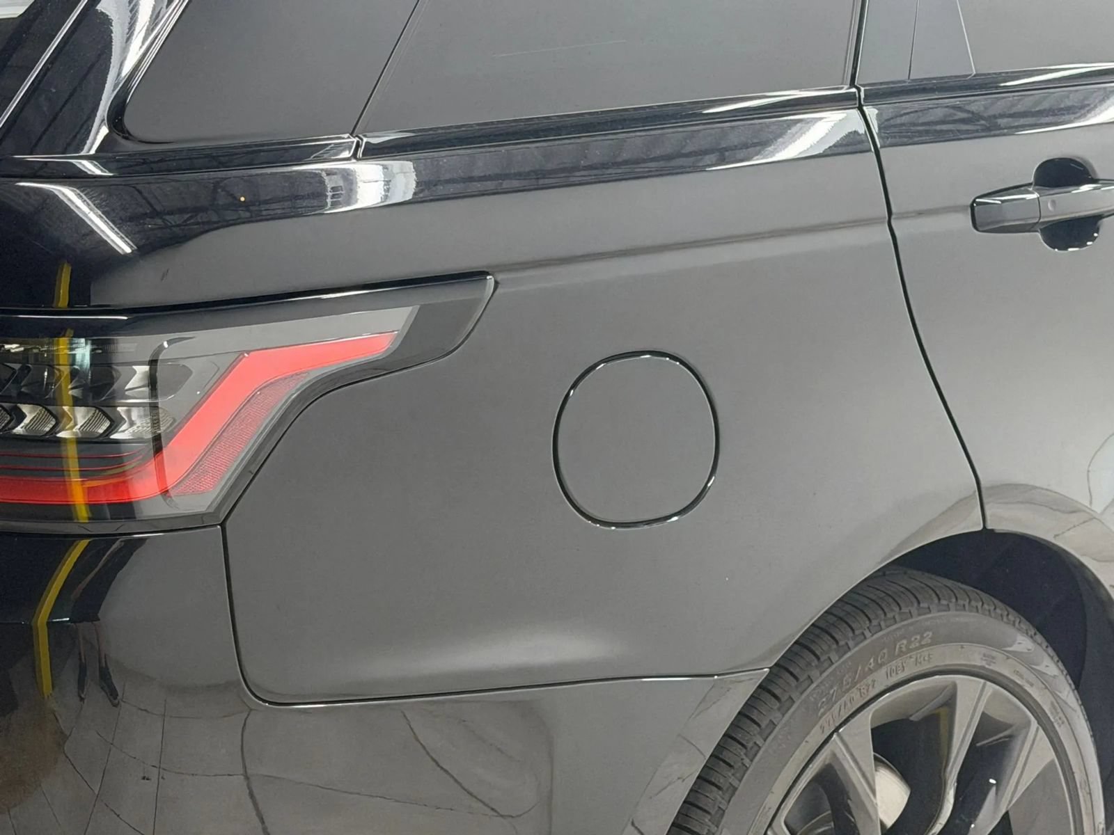 Used 2022 Land Rover Range Rover Sport HST AWD/4WD image 10