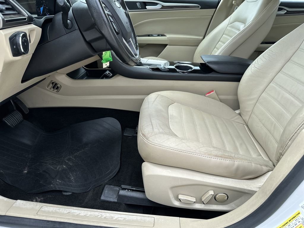 Used 2013 Ford Fusion SE image 13