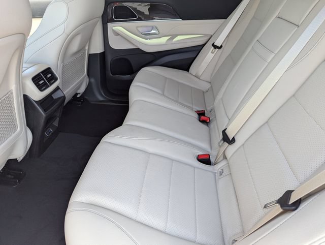 Used 2025 Mercedes-Benz GLE 450e 4MATIC image 16