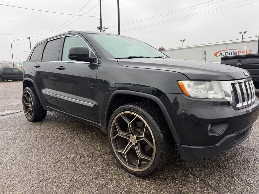 Used 2012 Jeep Grand Cherokee Laredo image 2