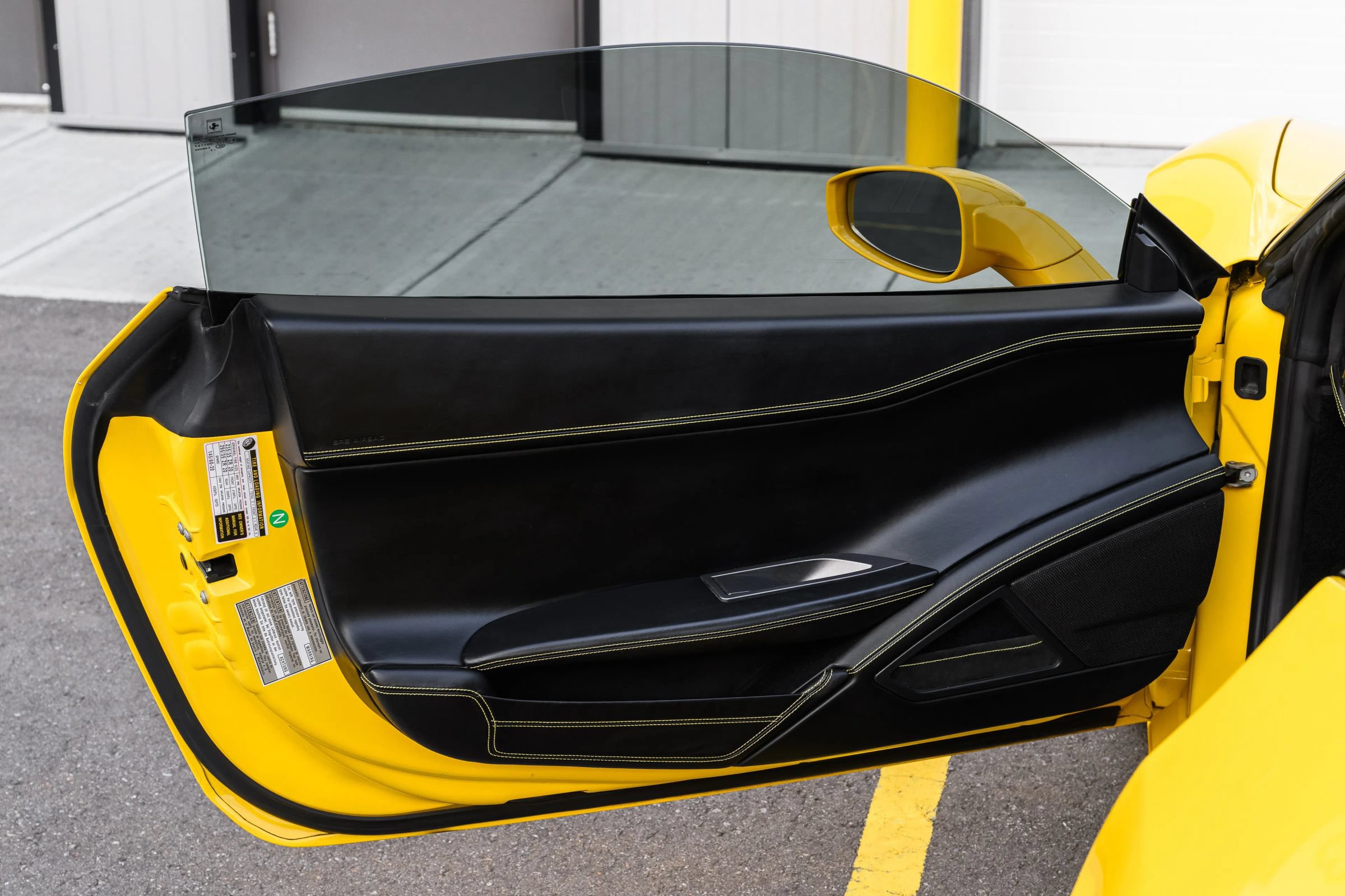 Used 2010 Ferrari 458 Italia Coupe RWD image 22