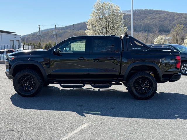 New 2026 Chevrolet Colorado ZR2 w/ Midnight Edition image 12