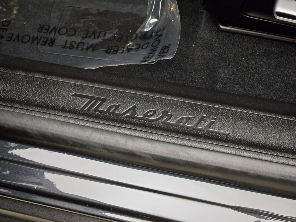 Certified 2024 Maserati Levante GT Ultima AWD/4WD image 35