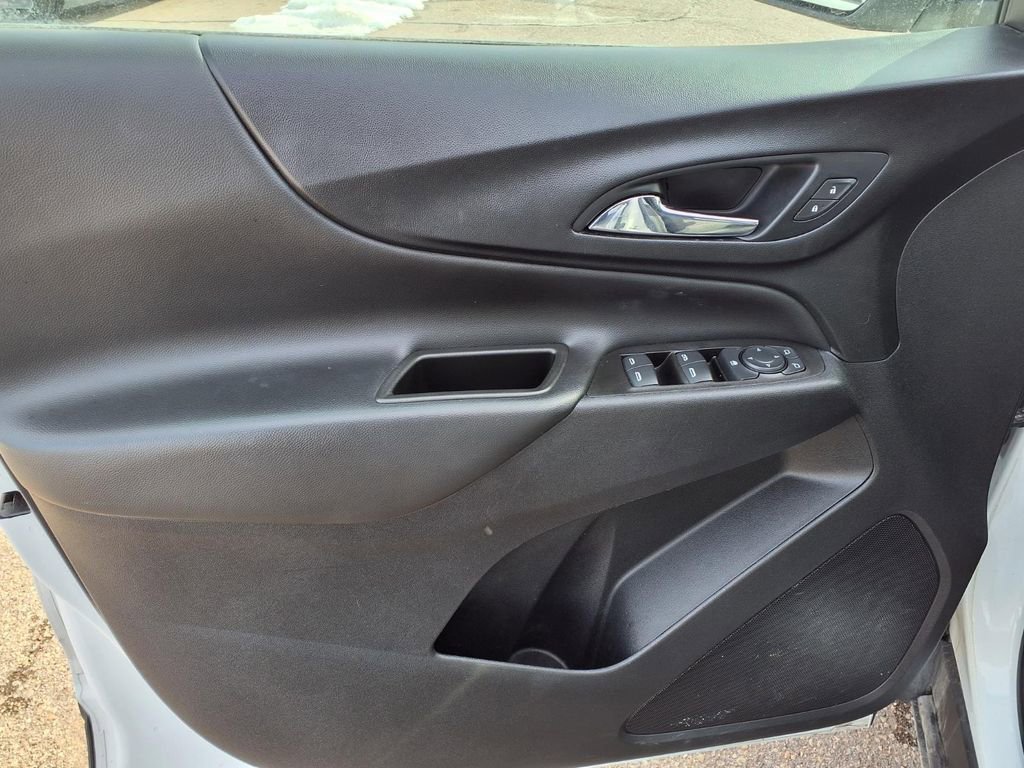 Used 2021 Chevrolet Equinox LT w/ LPO, Floor Liner Package image 12