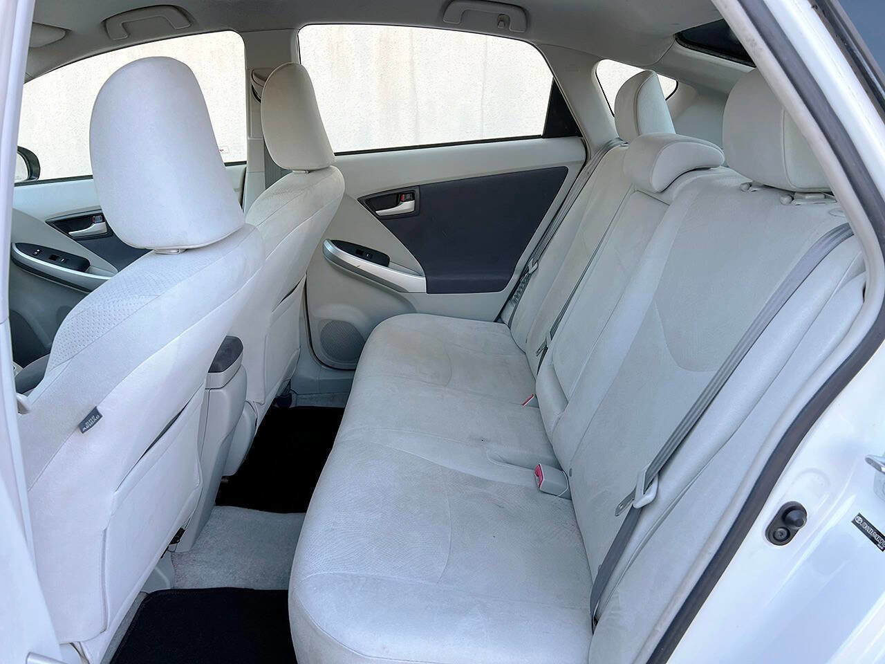 Used 2010 Toyota Prius Five image 39