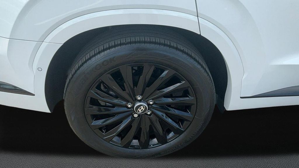 Used 2024 Hyundai Palisade Calligraphy image 8