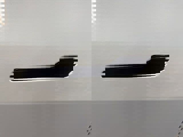 Used 2021 Tesla Model Y Long Range image 14