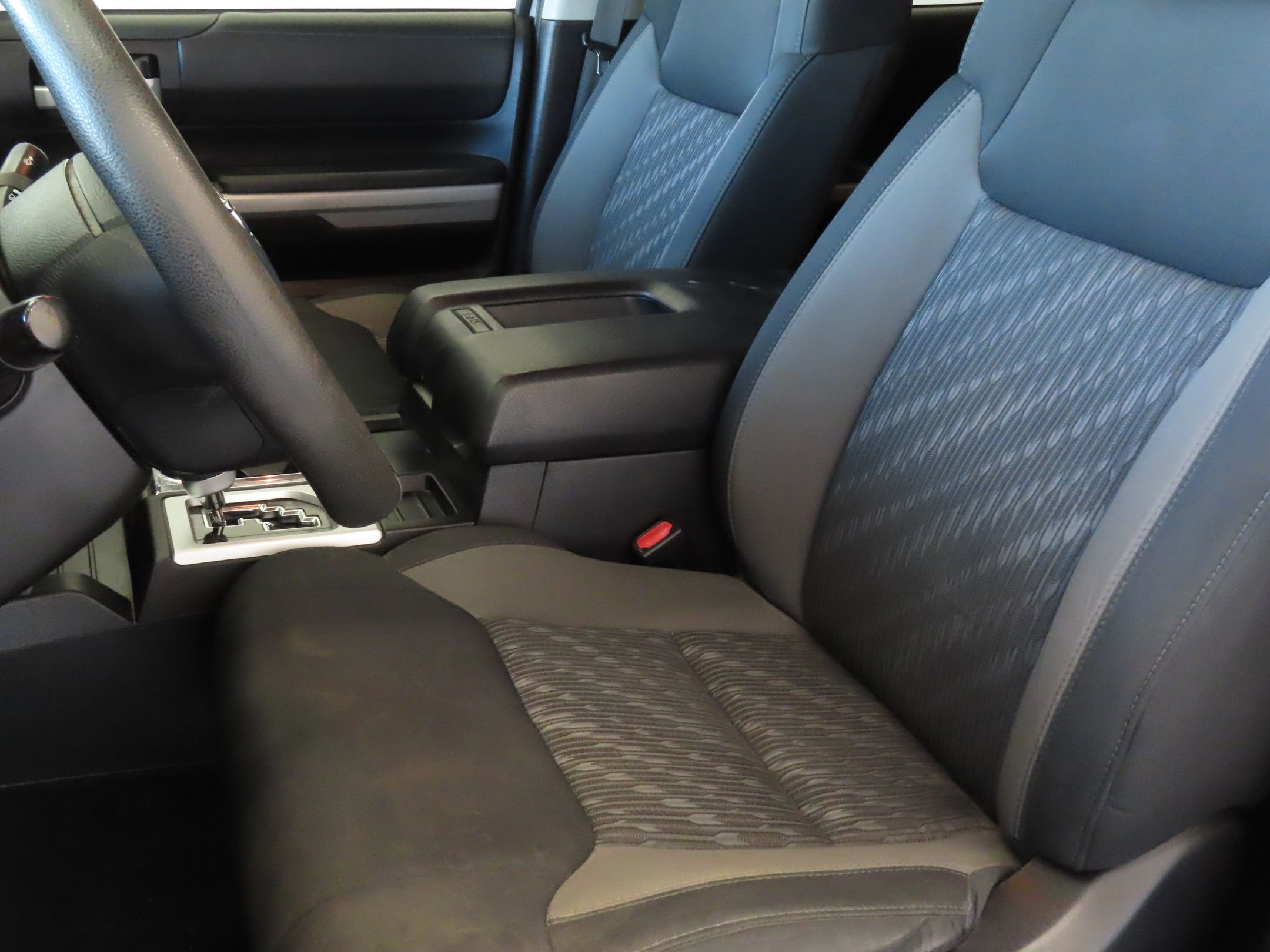 Used 2019 Toyota Tundra SR5 w/ SR5 Upgrade Package image 13