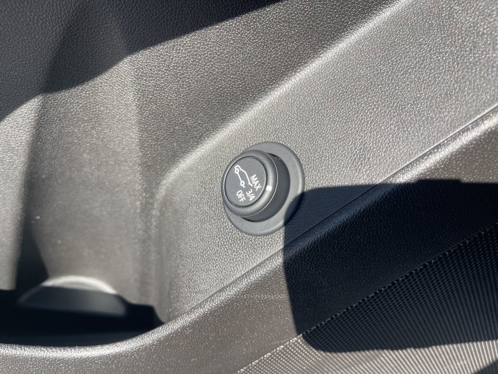 Certified 2024 Chevrolet Equinox LT image 34