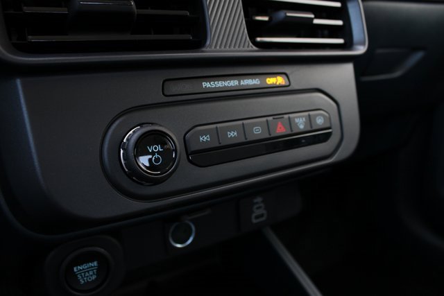 New 2025 Ford Maverick XLT w/ XLT Luxury Package image 8