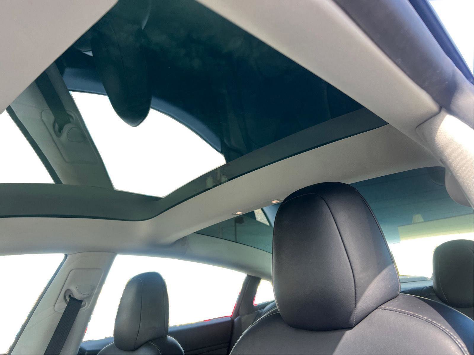 Used 2022 Tesla Model 3 Long Range image 4