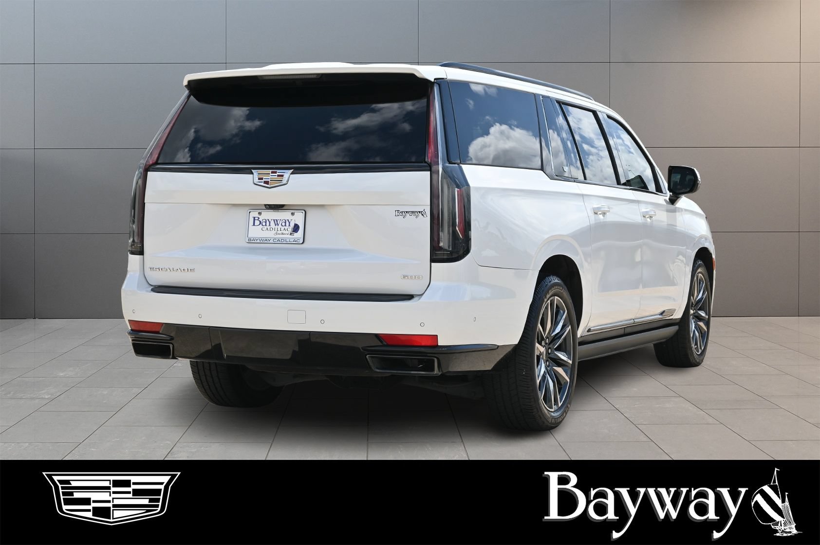 Used 2021 Cadillac Escalade ESV Sport Platinum RWD image 6