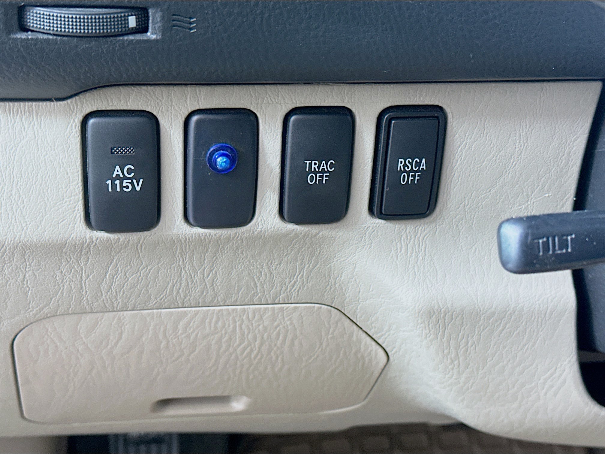 Used 2004 Toyota 4Runner Limited RWD image 17