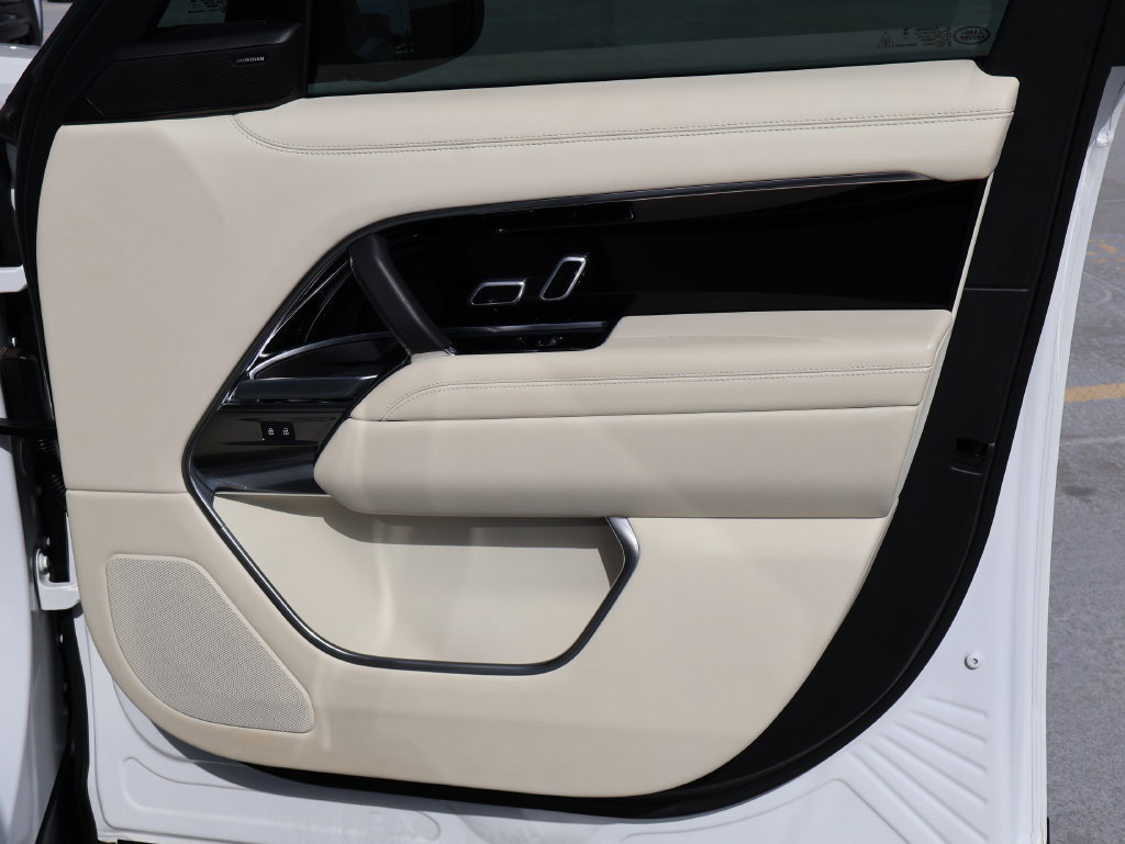 Used 2023 Land Rover Range Rover SE AWD/4WD image 11