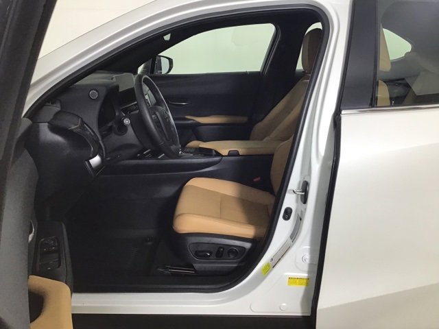 Used 2025 Lexus UX 300h 300h Premium image 9