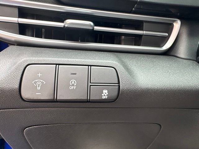 Used 2026 Hyundai Elantra SE FWD image 24