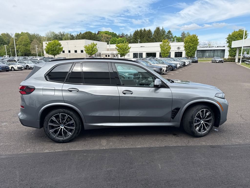 Certified 2024 BMW X5 xDrive50e w/ Executive Package AWD/4WD image 6