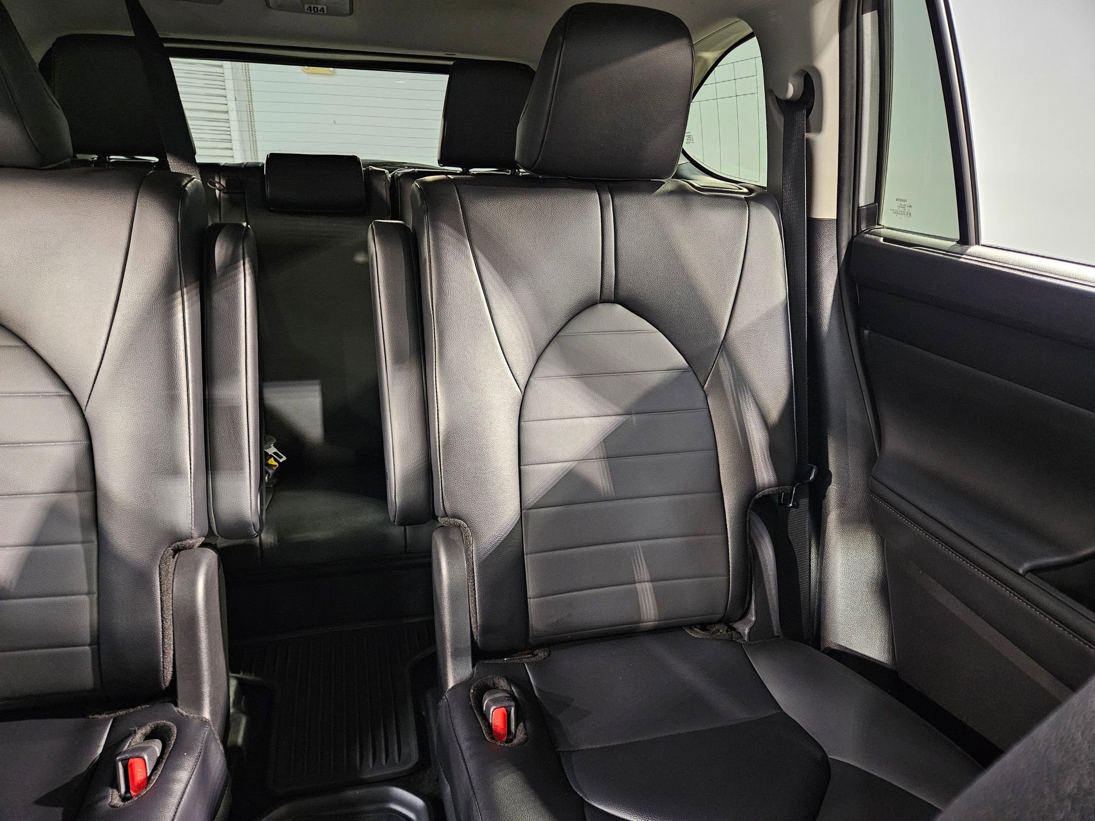 Certified 2025 Toyota Highlander XLE AWD/4WD image 14