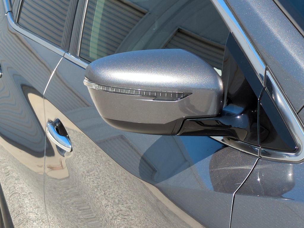 Certified 2022 Nissan Murano SV image 11