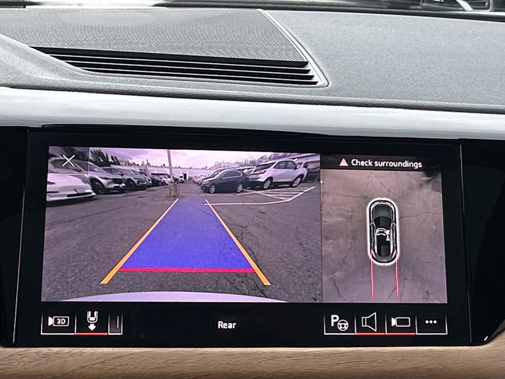 Used 2023 Audi e-tron GT Prestige image 19