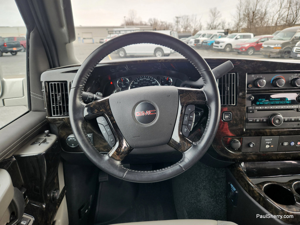 Used 2022 GMC Savana 2500 w/ Enhanced Convenience Package image 47
