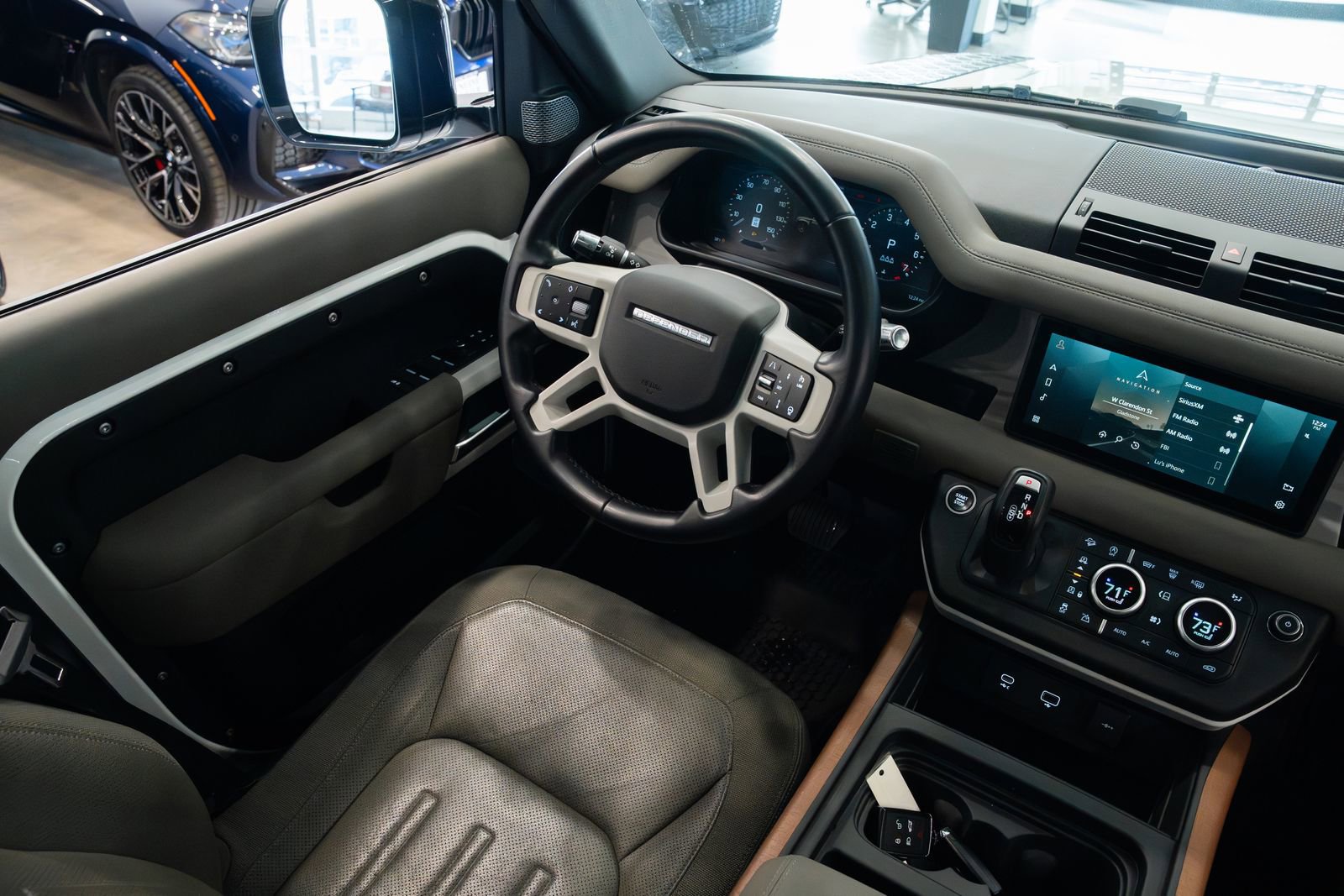 Used 2021 Land Rover Defender 110 SE image 10