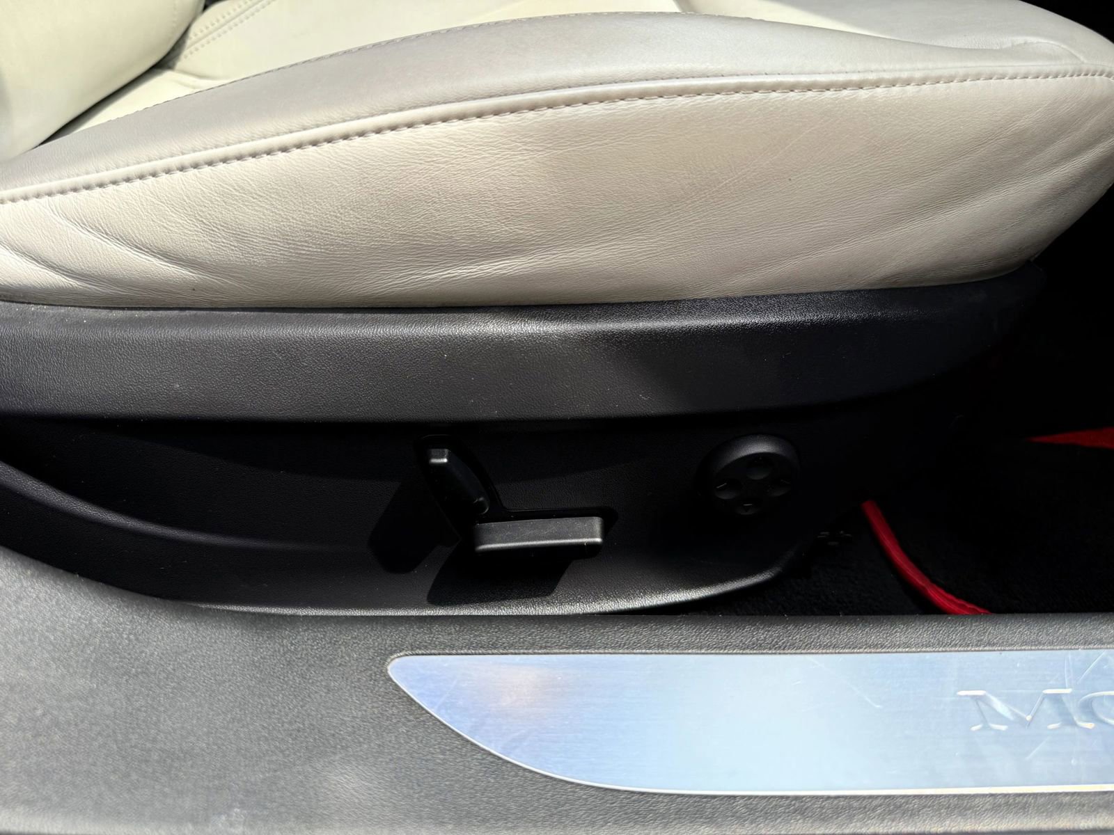 Used 2015 Tesla Model S 90D image 39