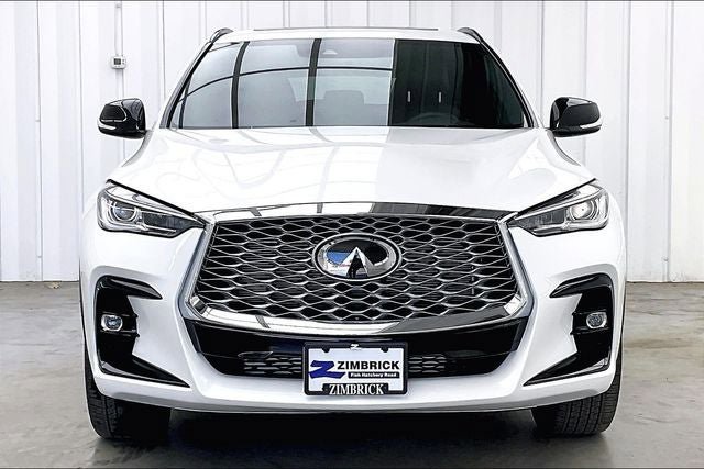 Certified 2025 INFINITI QX55 Luxe w/ Cargo Package AWD/4WD image 3