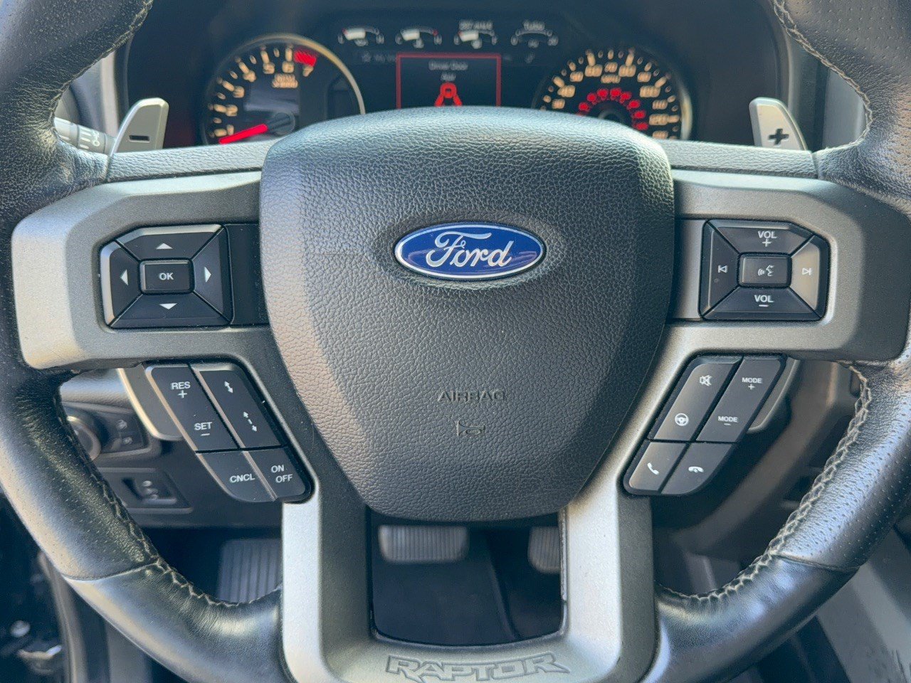 Used 2019 Ford F150 Raptor w/ Equipment Group 802A Luxury AWD/4WD image 10