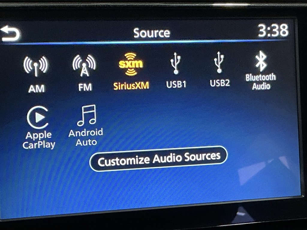 Used 2023 Nissan Versa SR w/ Trunk Package image 7