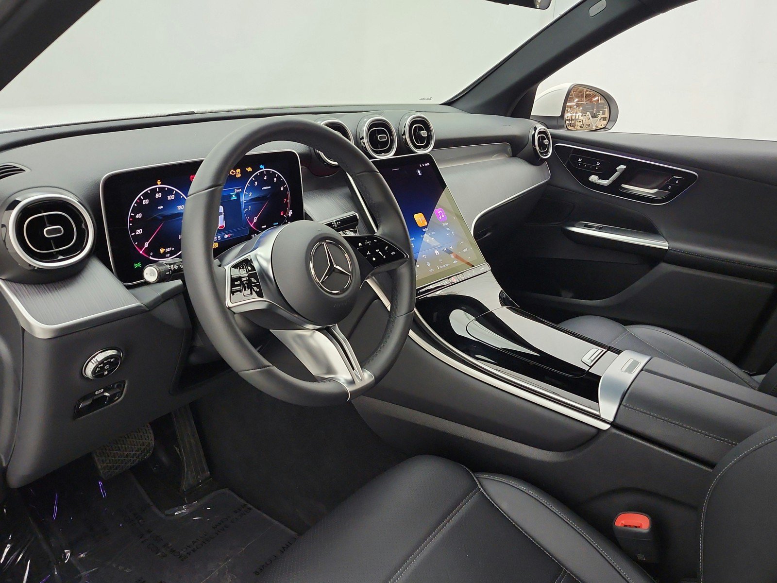 Certified 2026 Mercedes-Benz GLC 300 image 12