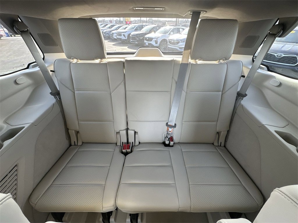 Used 2024 Cadillac Escalade Premium Luxury Platinum w/ Heavy-Duty Trailer Package image 24