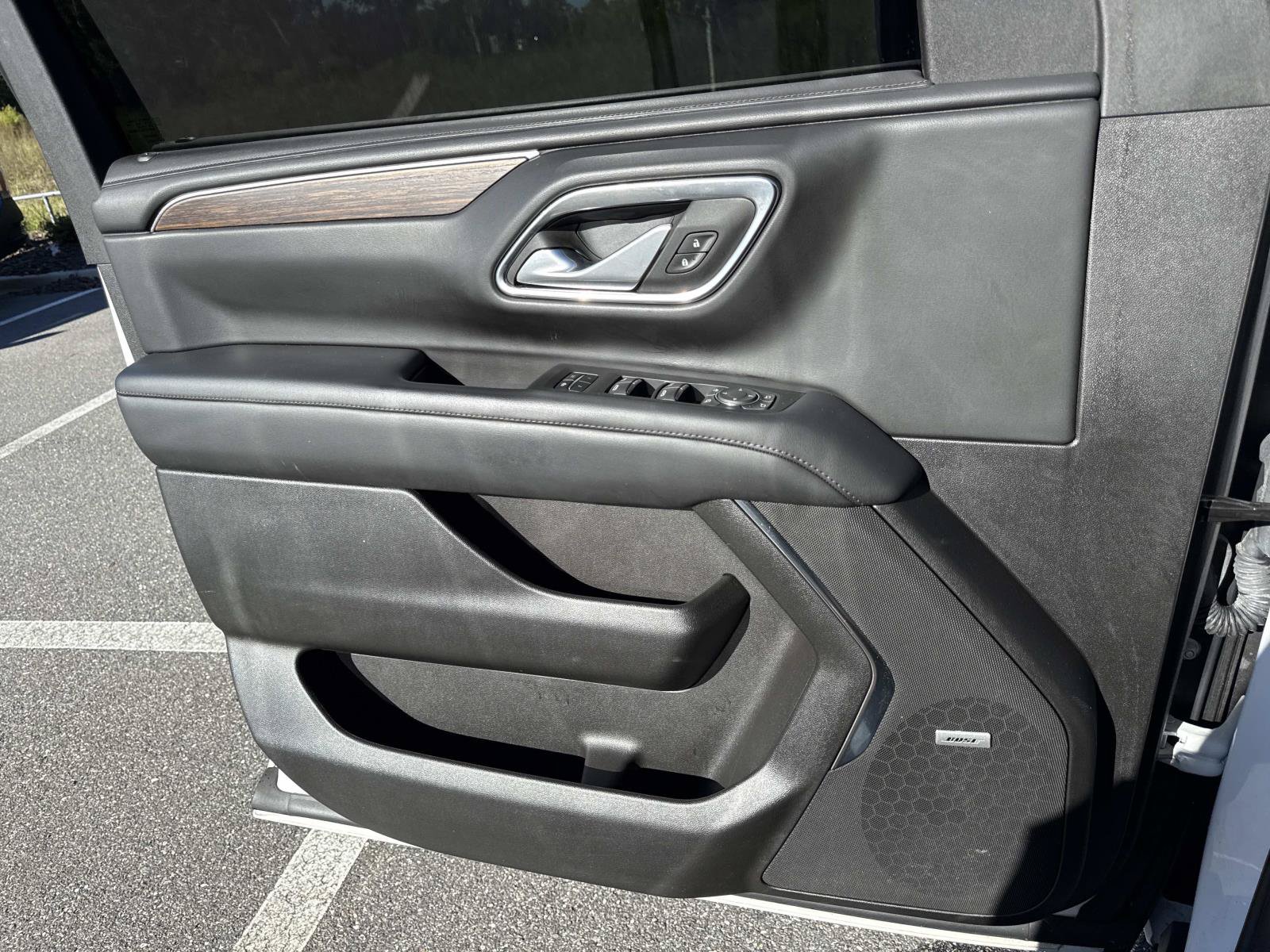 Used 2024 Chevrolet Suburban High Country AWD/4WD image 18