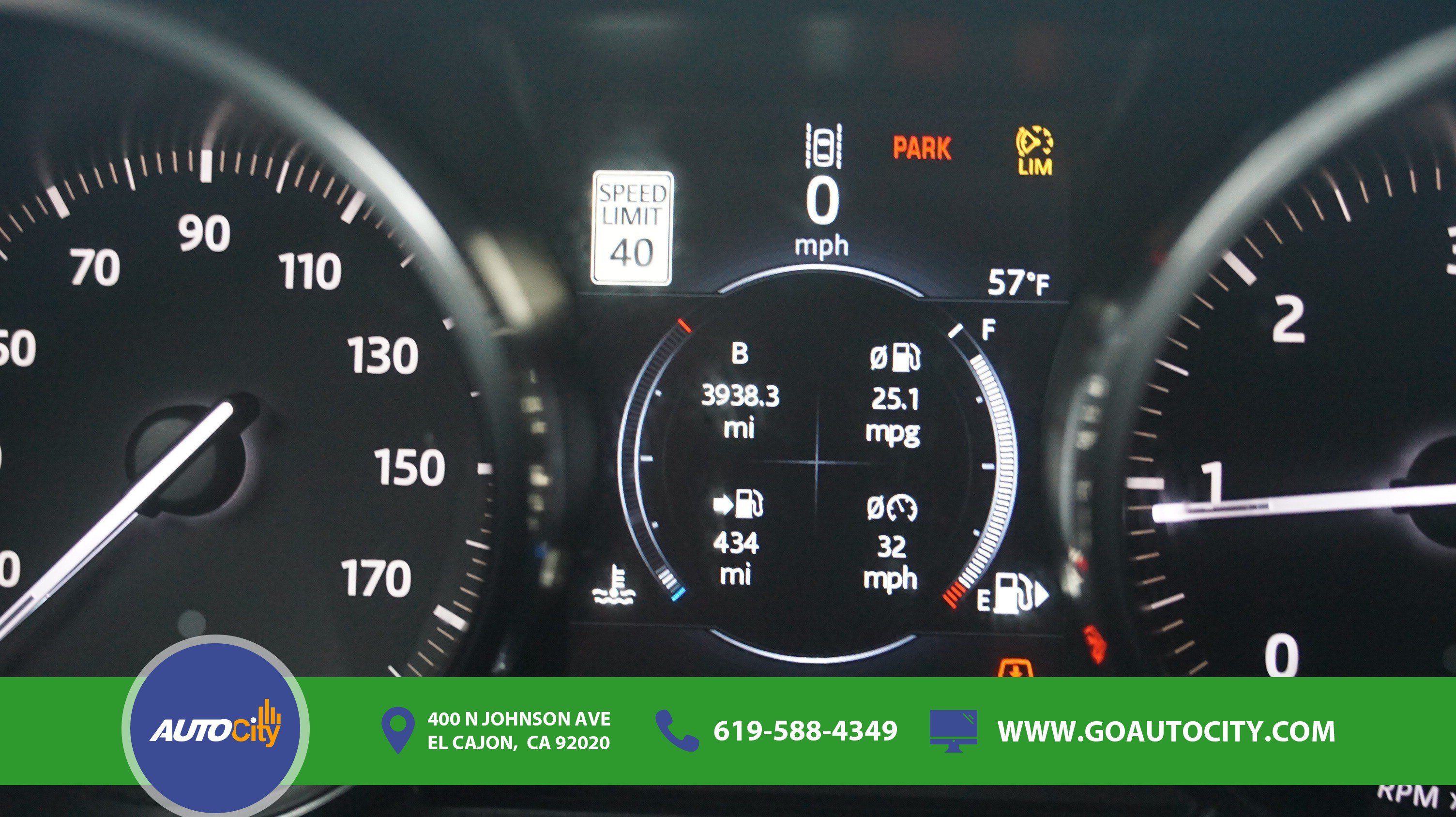 Used 2017 Land Rover Range Rover Sport HSE AWD/4WD image 3
