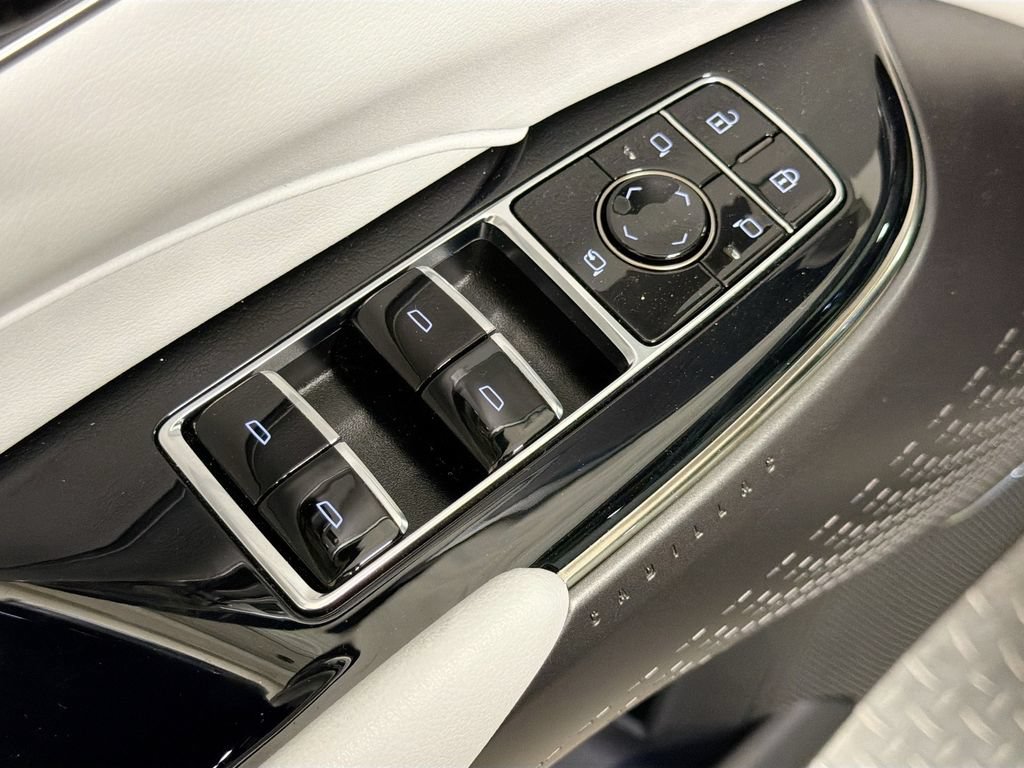 Used 2024 Cadillac Lyriq Sport RWD image 19