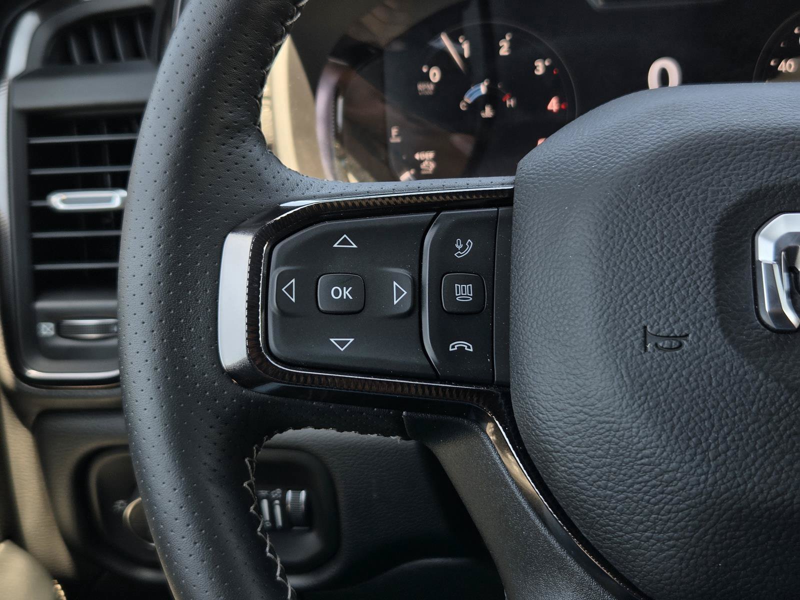 Used 2025 RAM 2500 Rebel AWD/4WD image 21