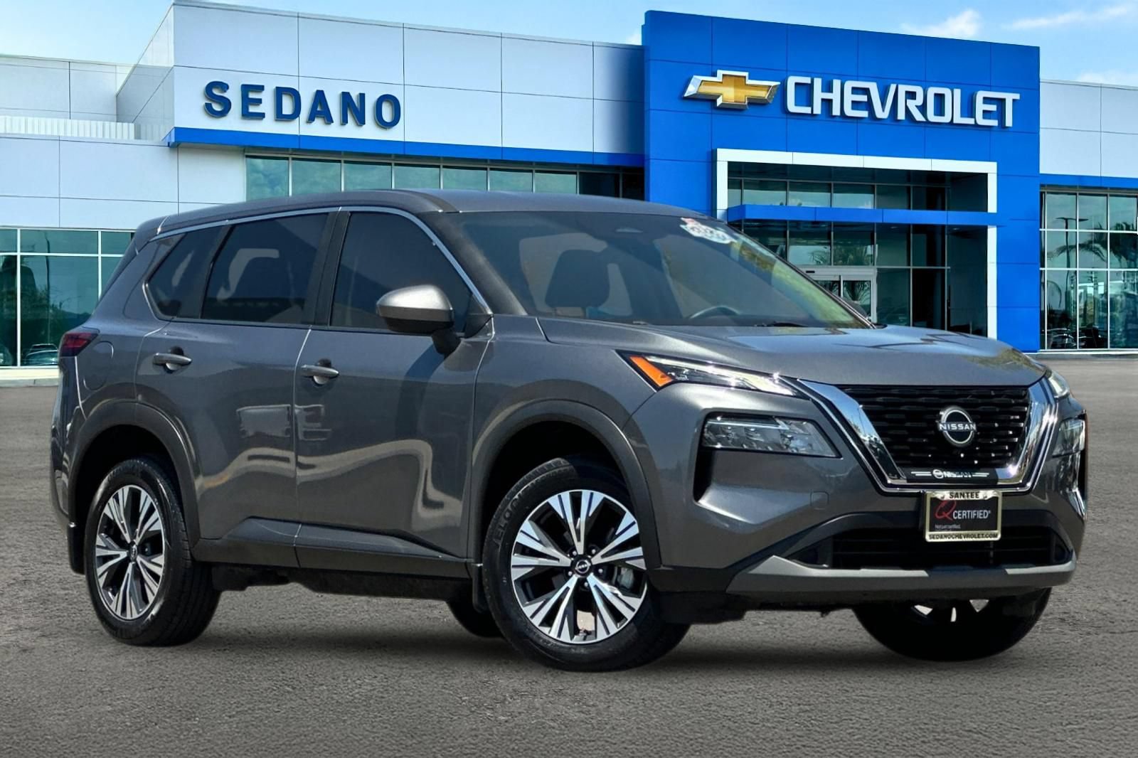 Used 2023 Nissan Rogue SV FWD image 2