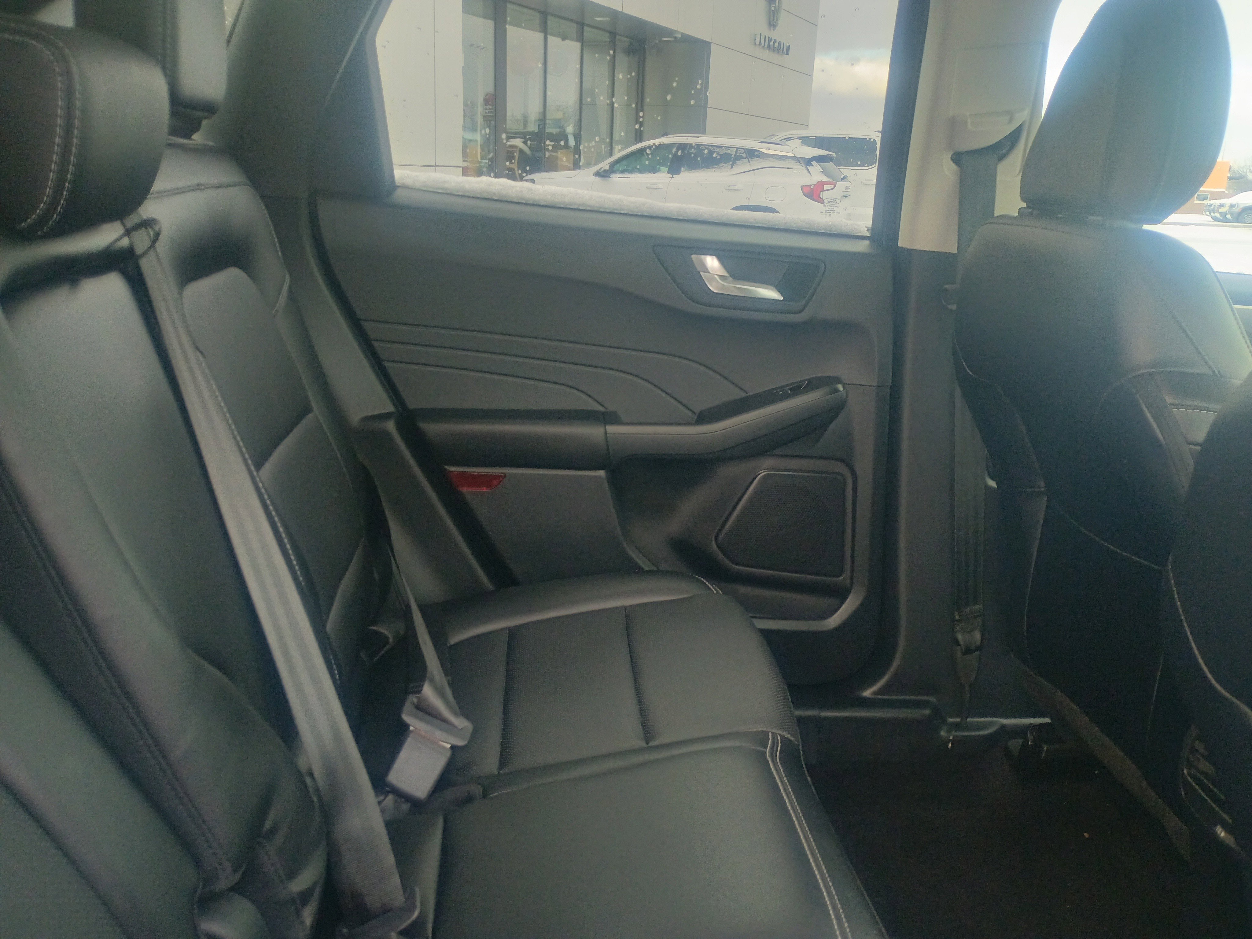 Certified 2022 Ford Escape Titanium w/ Class II Trailer Tow Package image 16