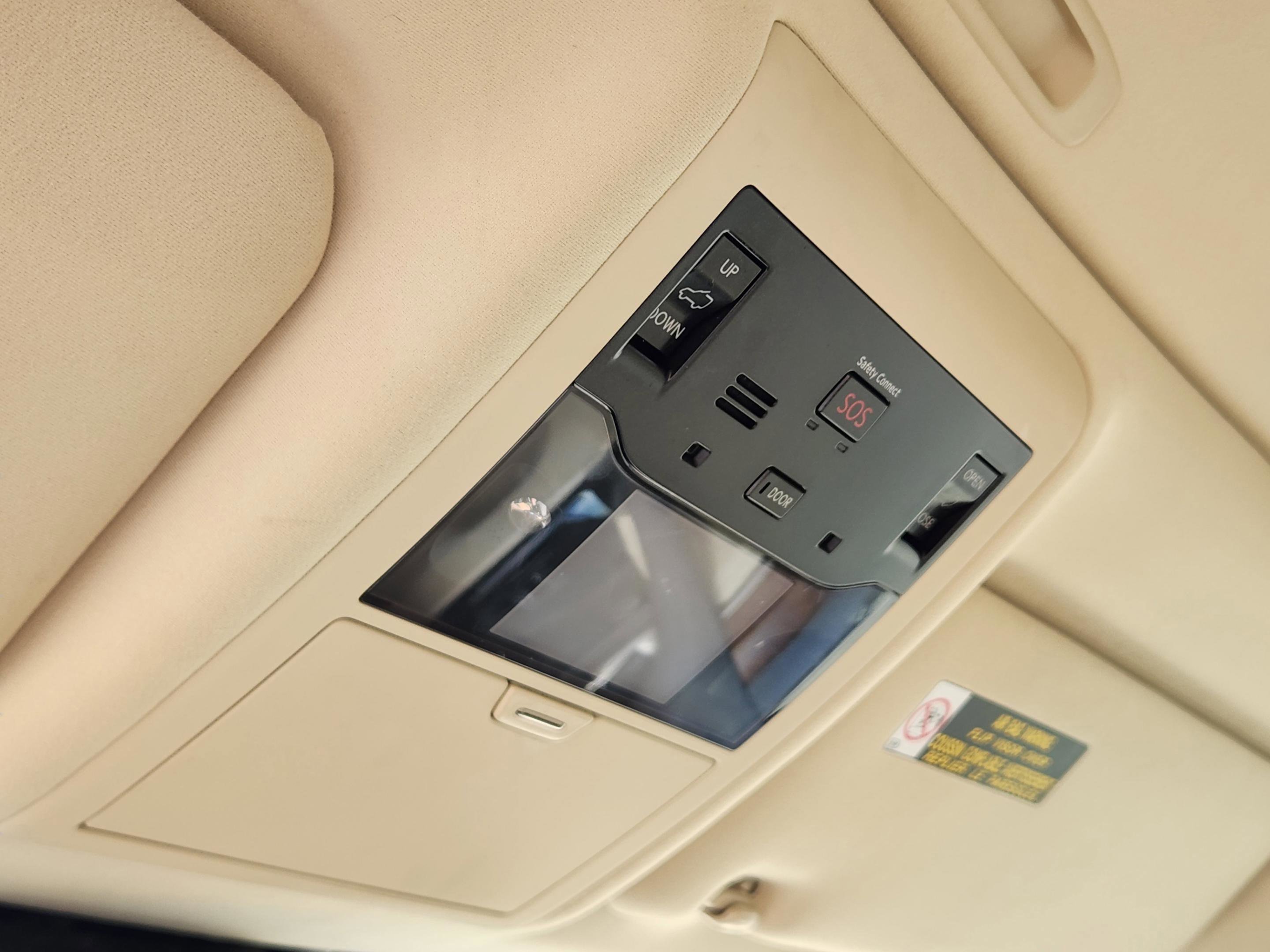 Used 2020 Lexus LX 570 4WD w/ Luxury Package image 8