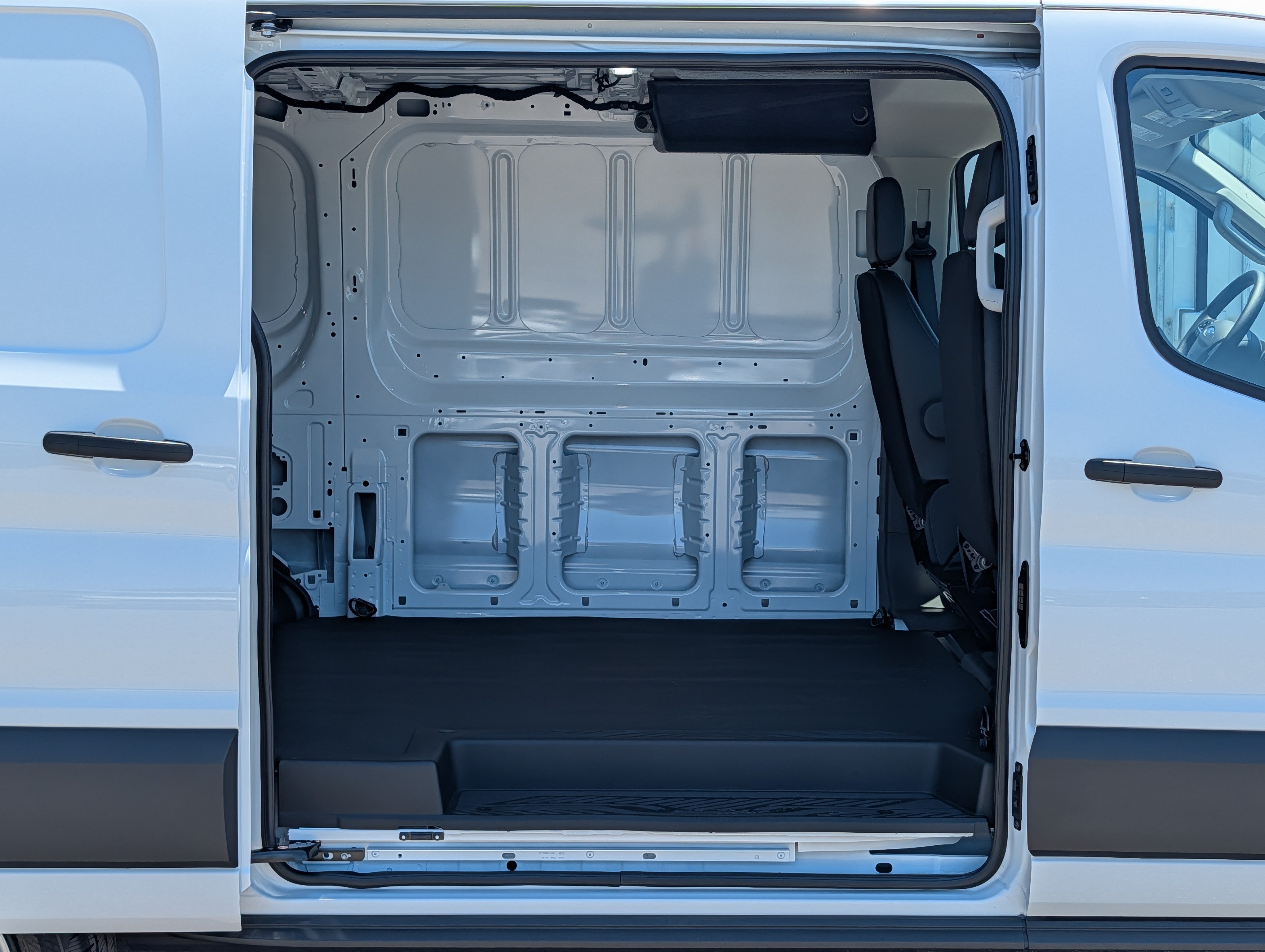 New 2026 Ford Transit 250 Low Roof RWD image 15